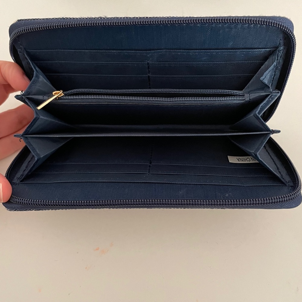 Wallet - Picture 2 of 2